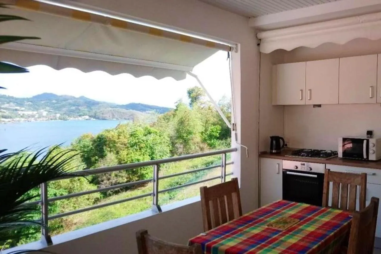 Studio Charmant Vue Mer Et Montagne A La Trinite 40 M² + Balcon